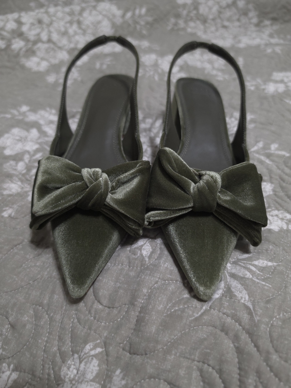 ASOS DESIGN Wide Fit Sage Green Velvet Bow Slingback Pumps Size 10W
